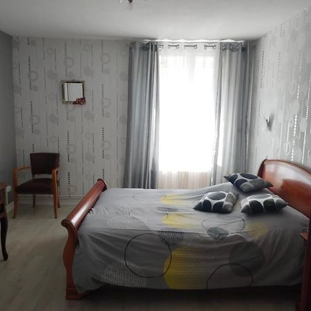 Appart La Percep La Tour-dʼAuvergne Esterno foto